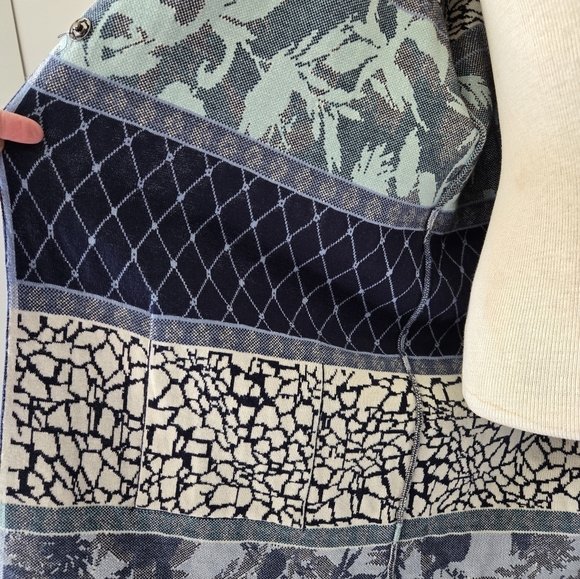 OLSEN Blue And Cream Heavyweight Cotton Blend Patterned Long Cardigan. Size 12 - Picture 9 of 15